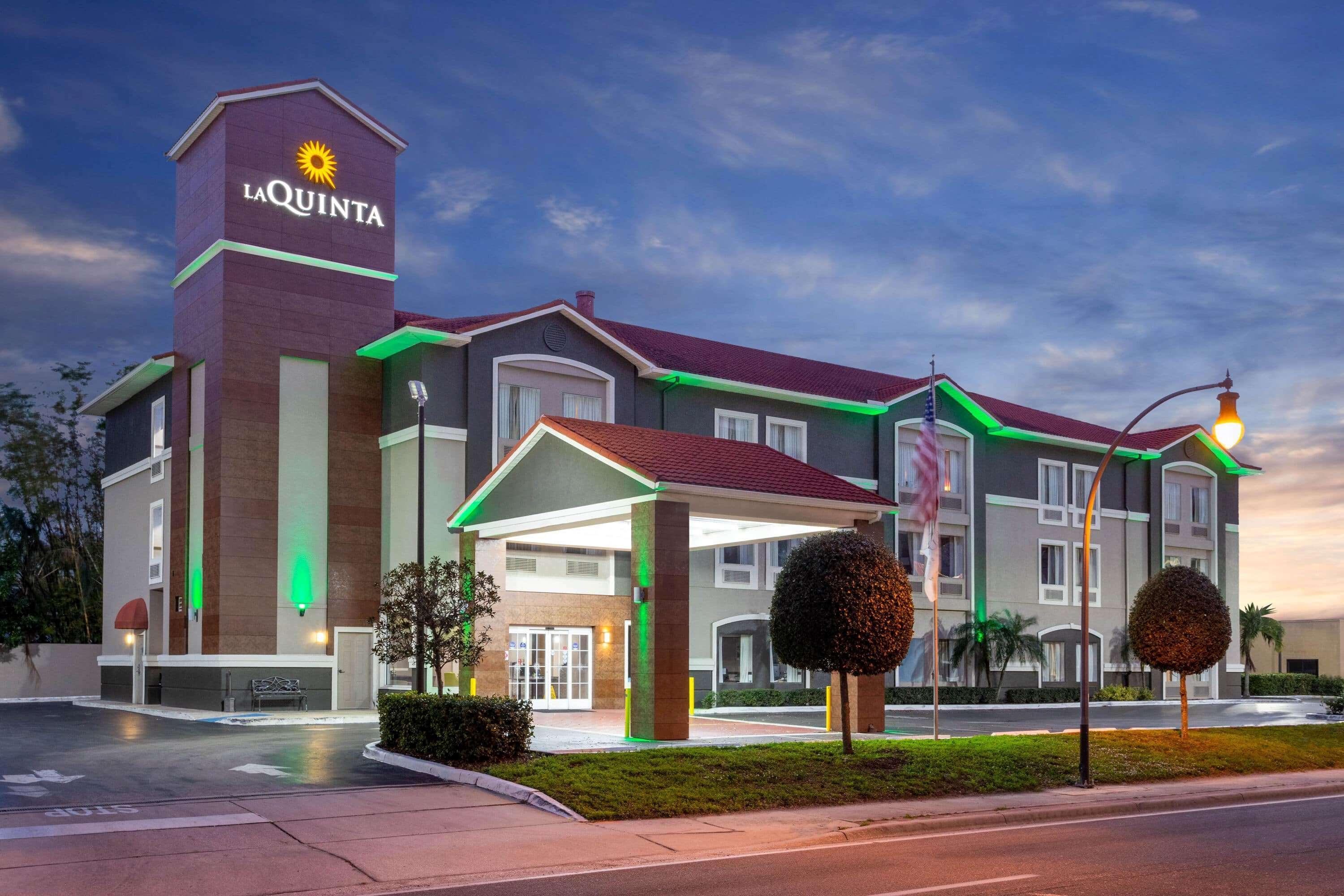 Hotel La Quinta By Wyndham Tampa Bay Area-Tampa South Exterior foto